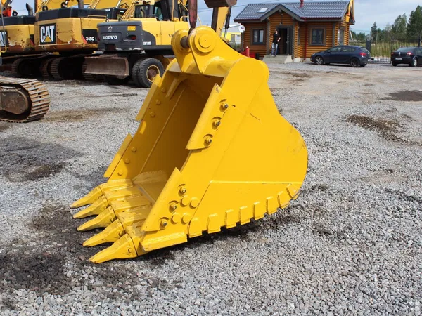 Экскаваторный ковш скальный для Komatsu 400