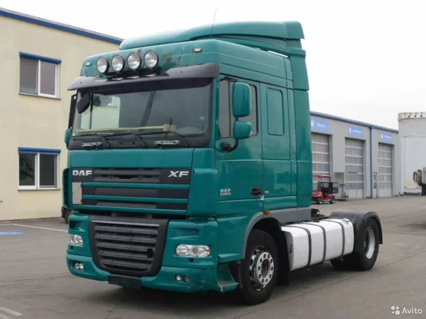 Седельный тягач DAF XF 105.460