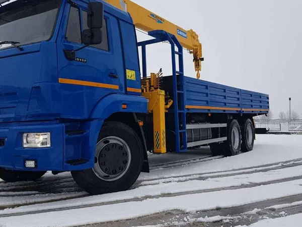 Бортовой грузовик с КМУ КамАЗ 65117 с КМУ Soosan