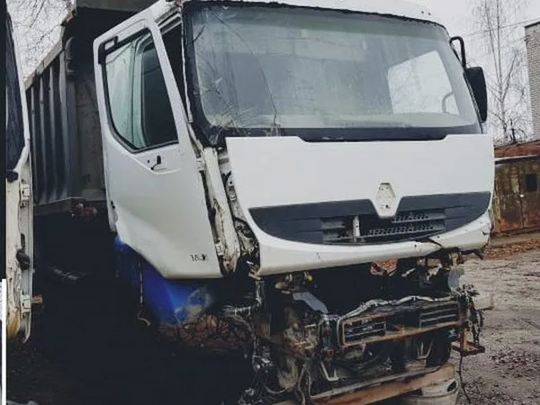 Самосвал Renault Kerax