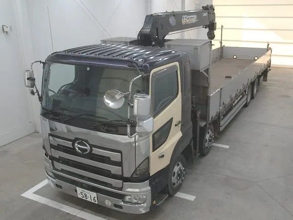 Бортовой грузовик с КМУ HINO Profia