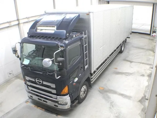 Грузовой фургон HINO Profia