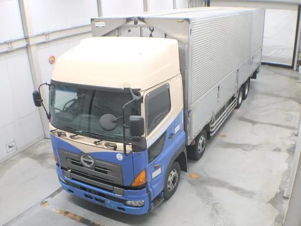 Грузовой фургон HINO Profia