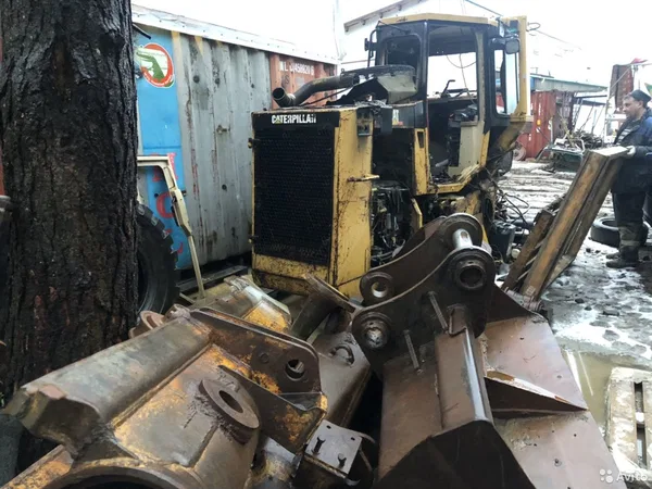Гусеничный бульдозер Caterpillar D6M LGP