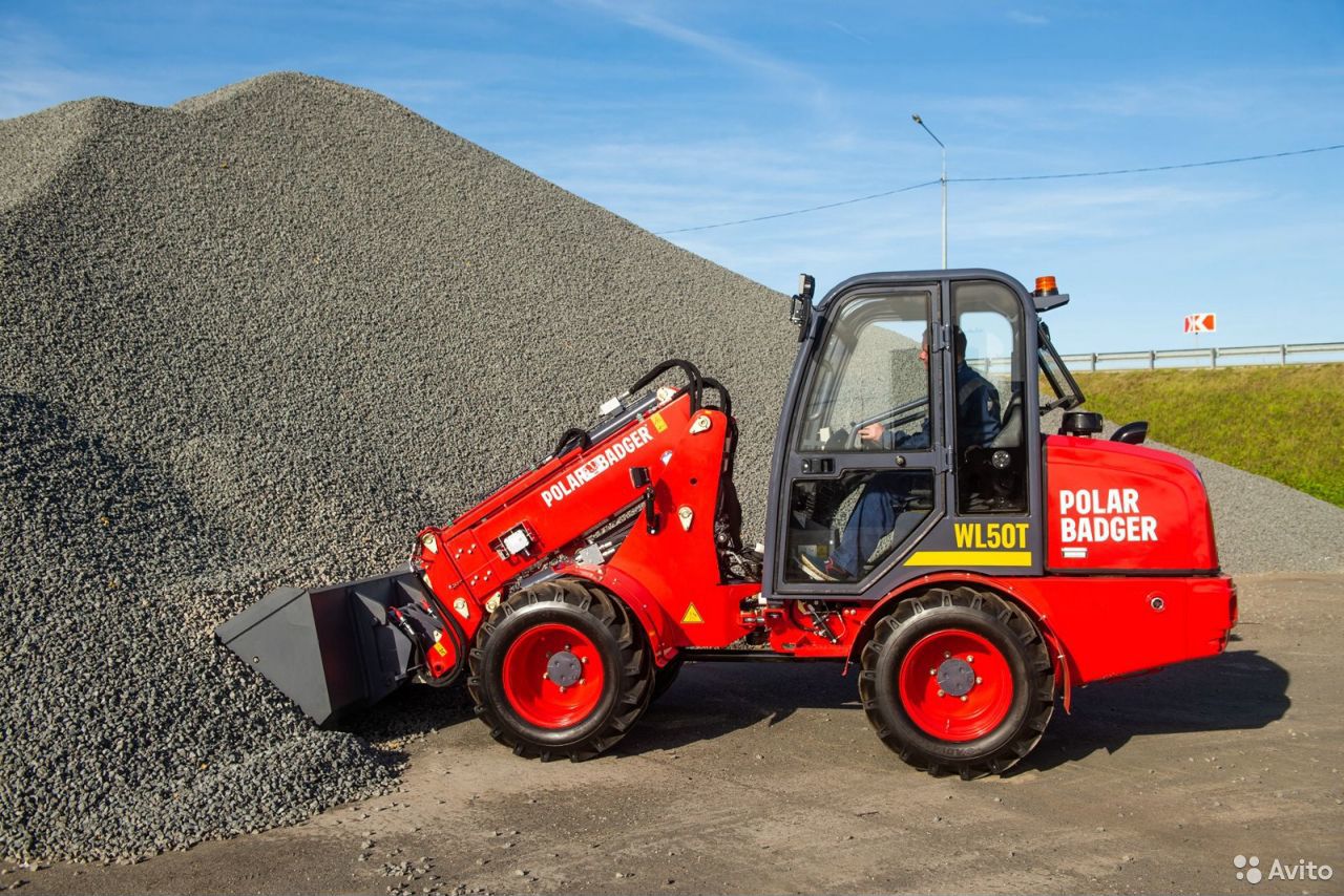 Телескопический погрузчик Polar Badger WL50T