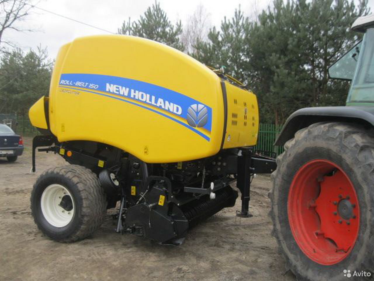 Пресс-подборщик New Holland Roll-Belt 150