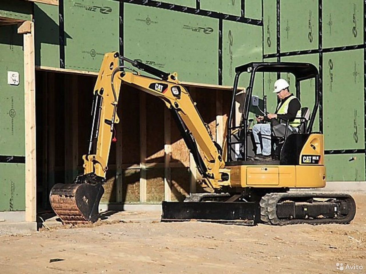 Мини-экскаватор Caterpillar 303.5E CR