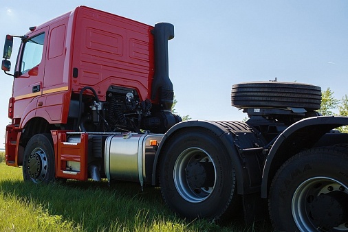 Седельный тягач КамАЗ 65806-68 (T5)