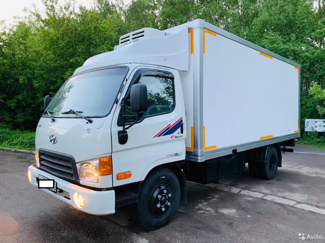 Рефрижераторный фургон Hyundai HD78