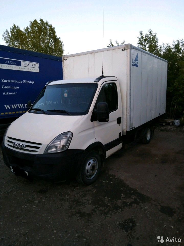 Промтоварный фургон Iveco Daily
