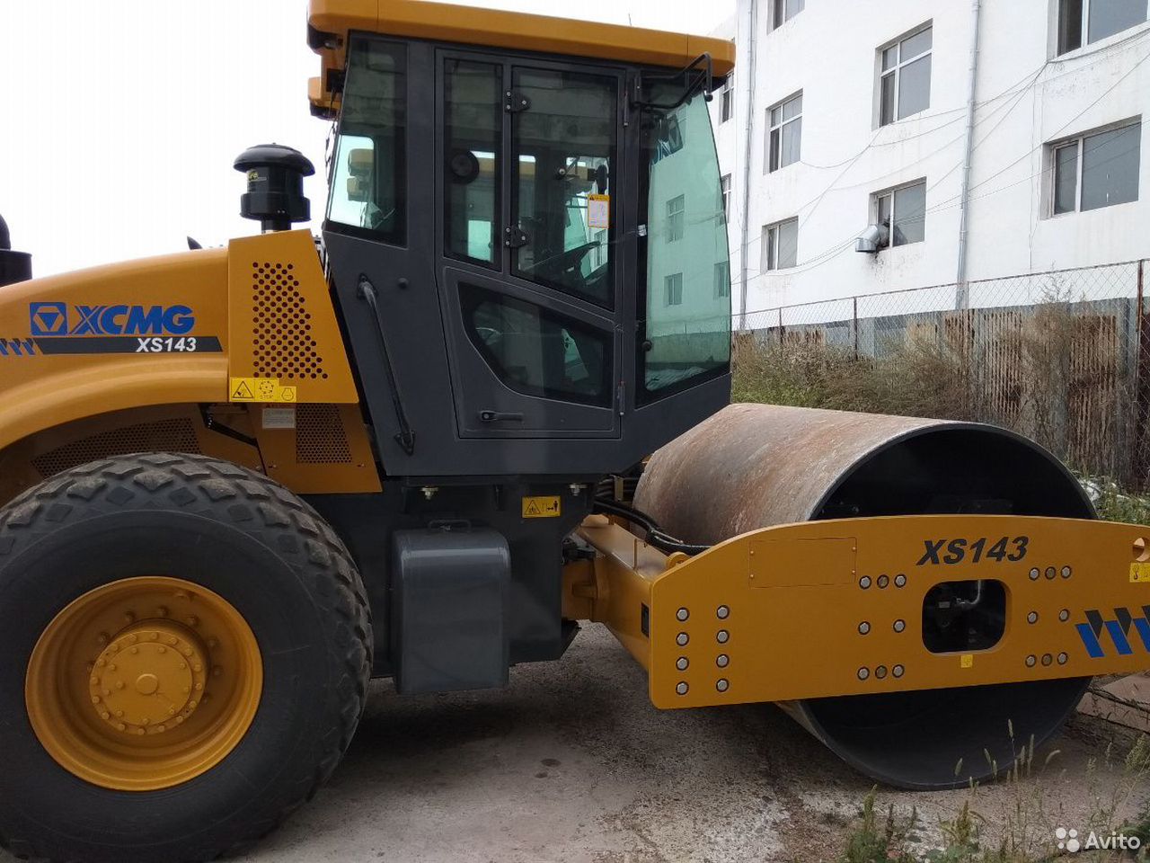 Грунтовый каток XCMG XS143