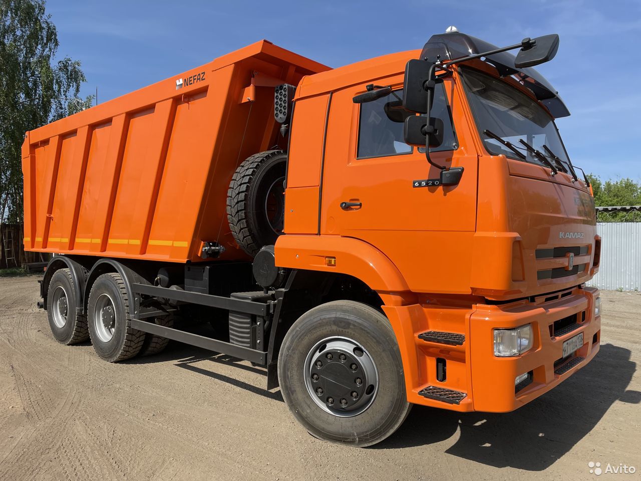 Самосвал КамАЗ 6520