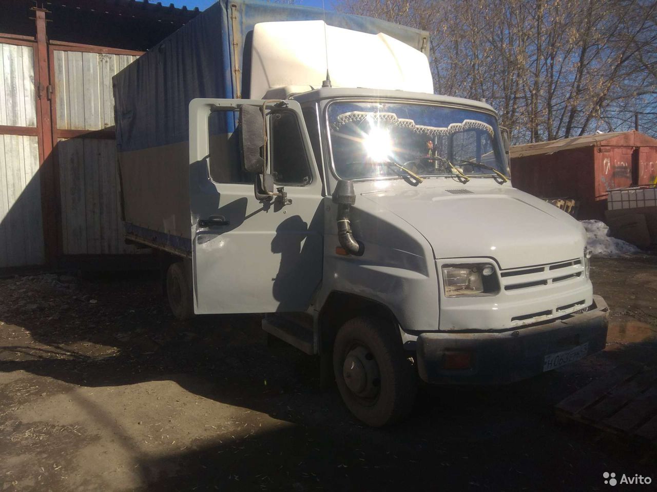 Тентованный грузовик ЗИЛ 5301 Бычок