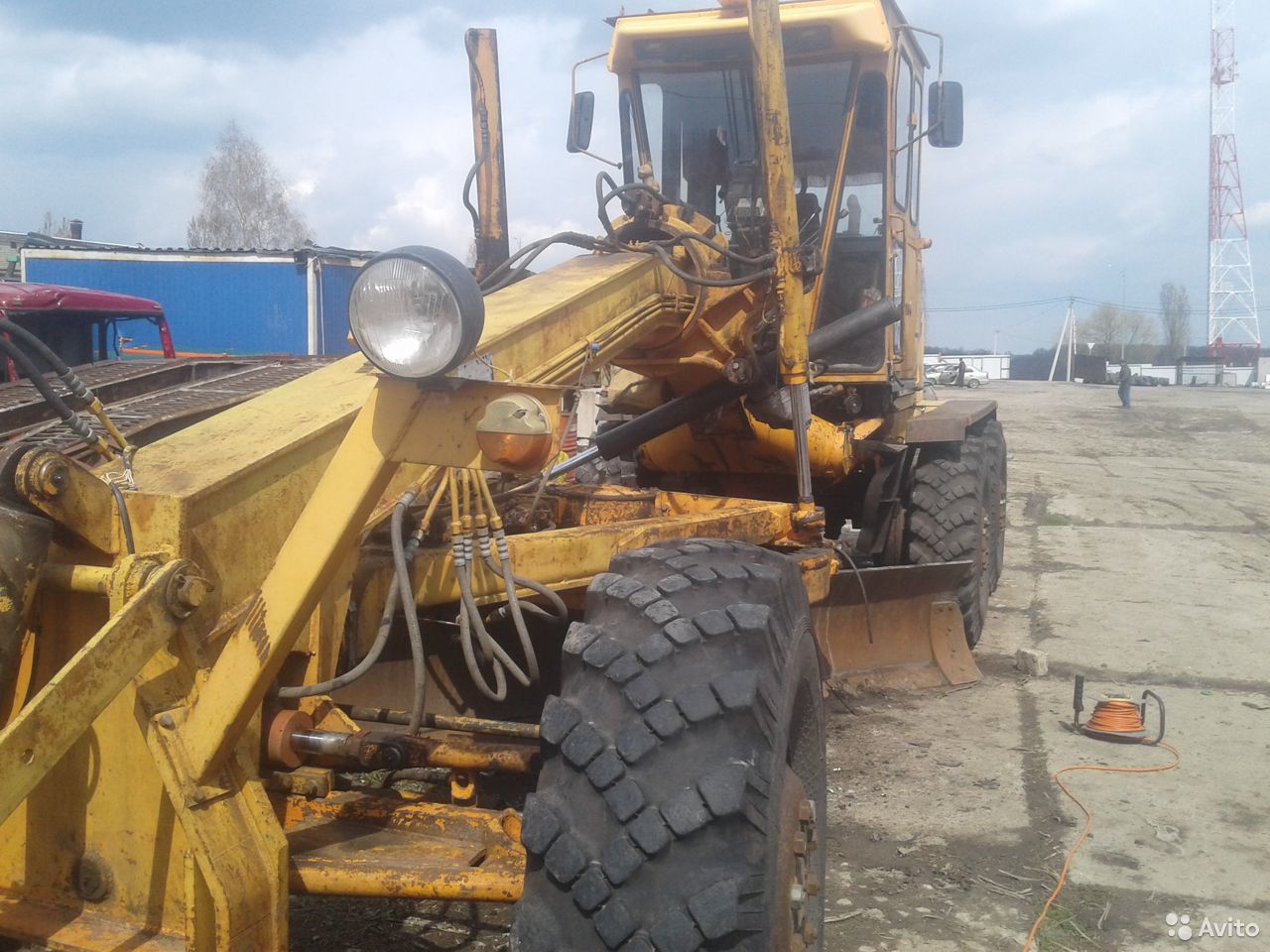 Автогрейдер Дормаш ДЗ-122Б
