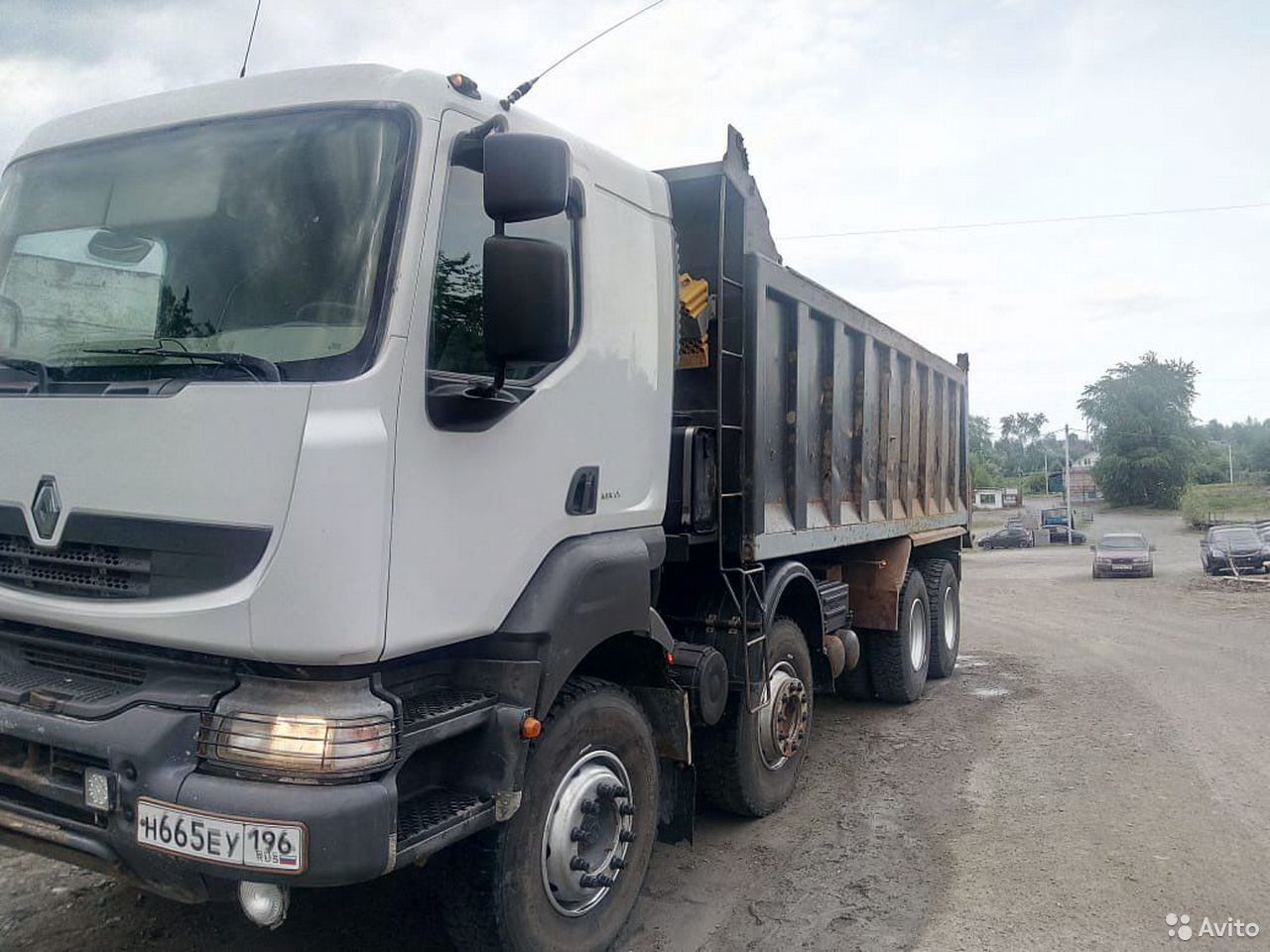 Самосвал Renault BCM-128