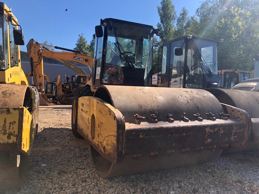 Грунтовый каток Caterpillar CS56