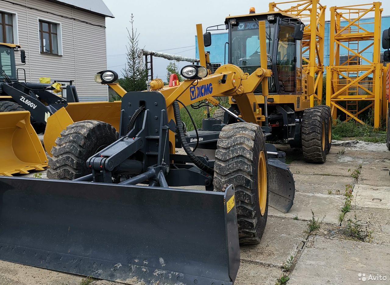 Автогрейдер XCMG GR2153A