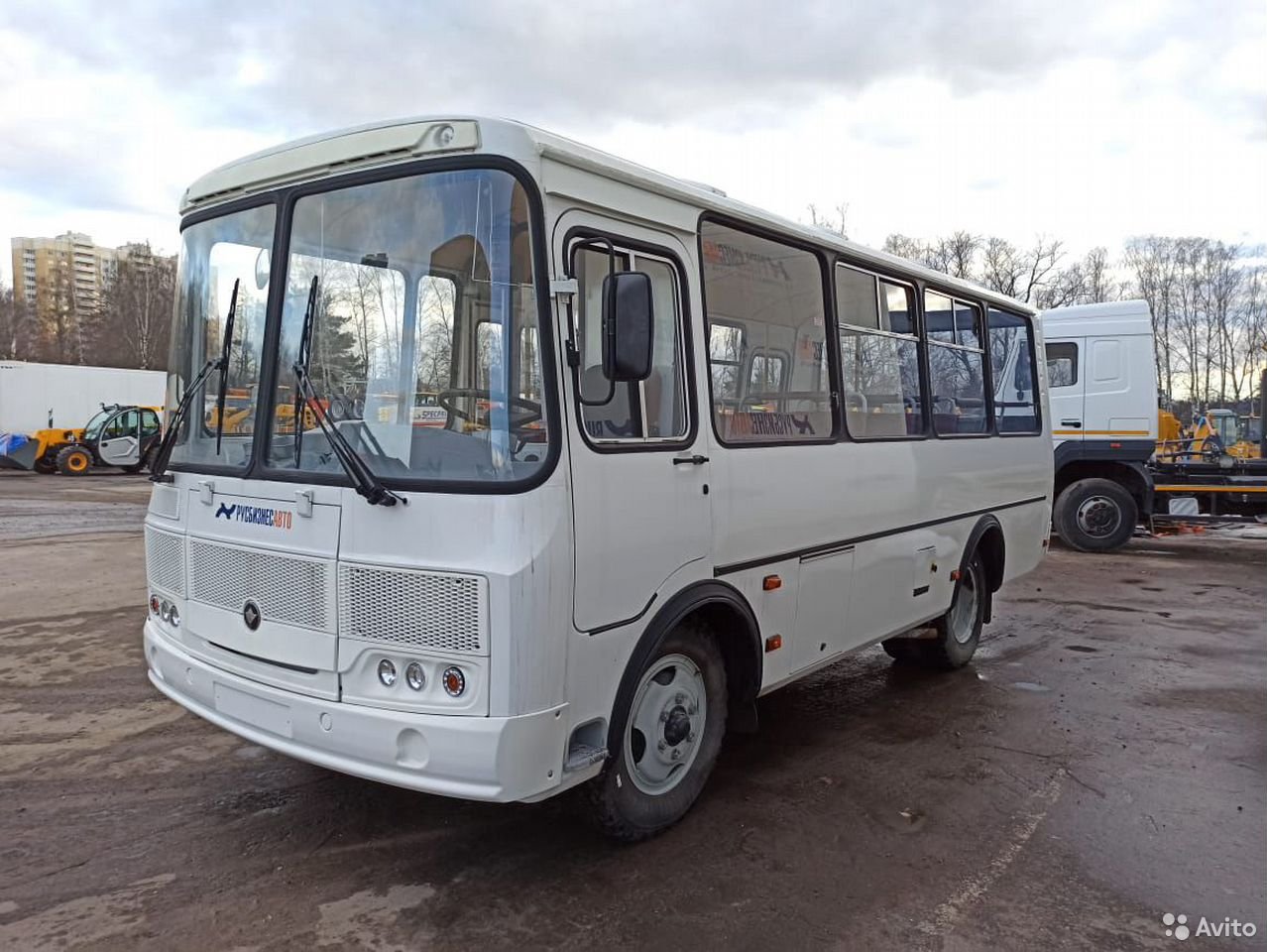 Автобус ПАЗ 32053