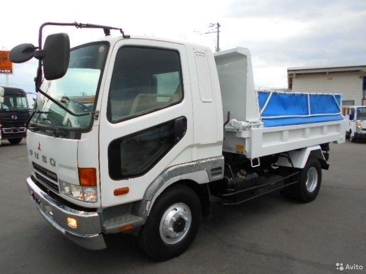 Самосвал Mitsubishi Fuso Canter TF