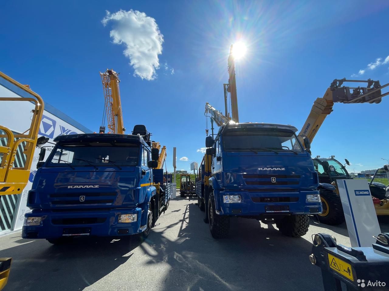 Бортовой грузовик с КМУ КамАЗ 43118-23027-50 с КМУ XCMG SQS200-6