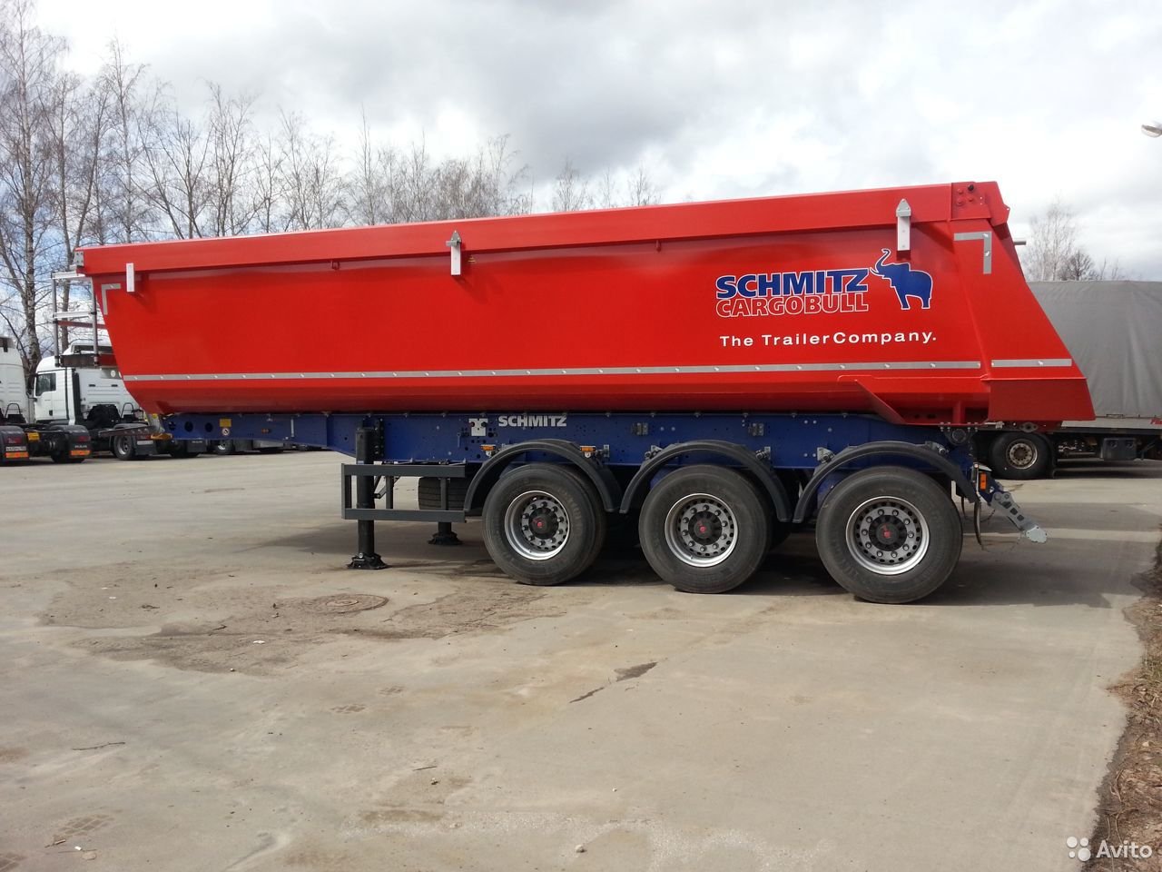 Самосвальный полуприцеп Schmitz Cargobull SKI