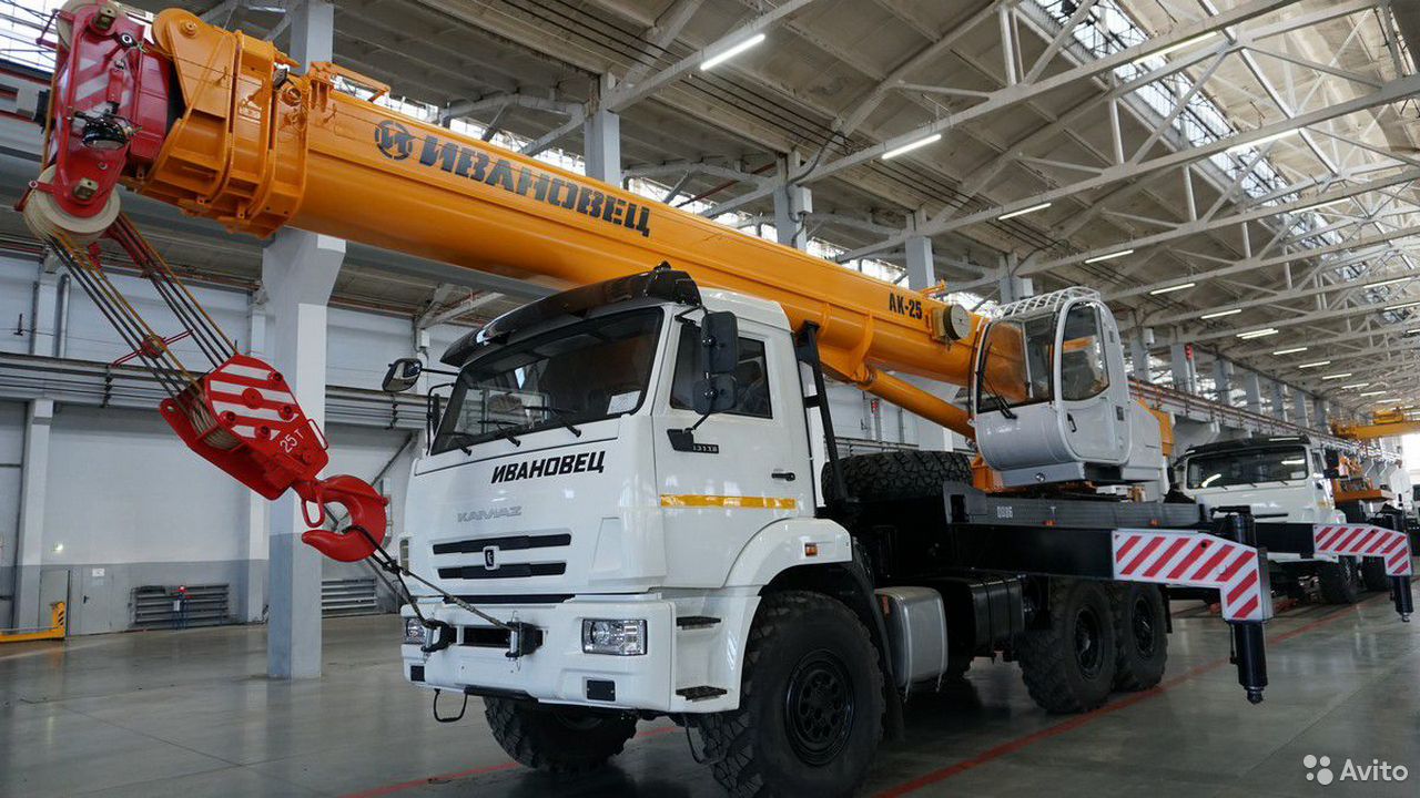 Автокран Ивановец КС-45717К-3Р AIR