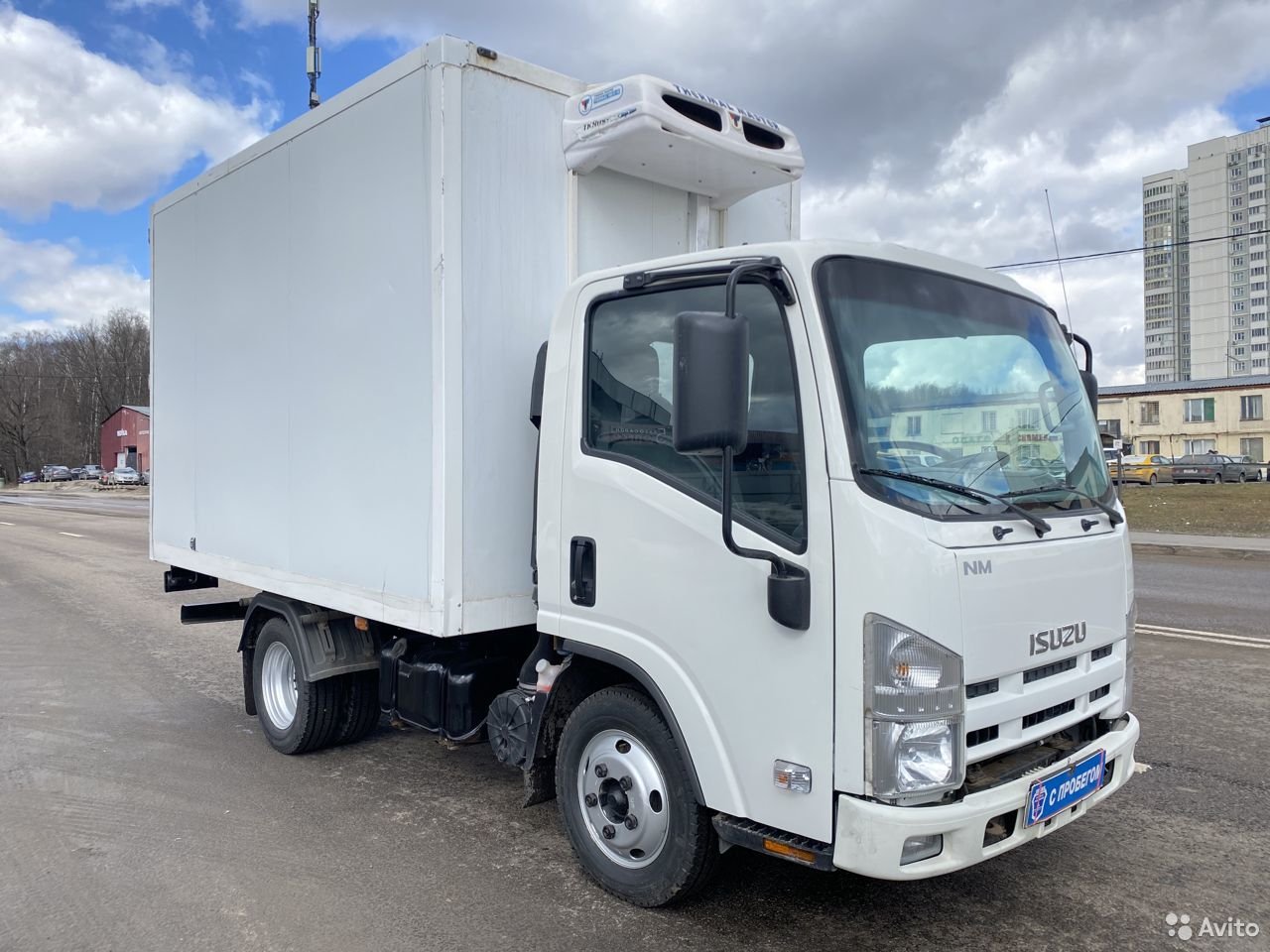 Рефрижераторный фургон Isuzu ELF