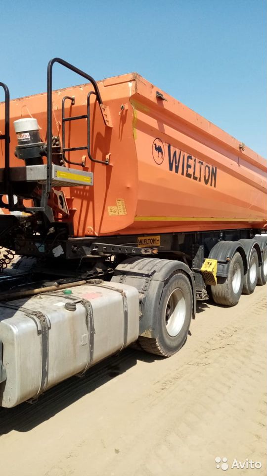 Самосвальный полуприцеп Wielton