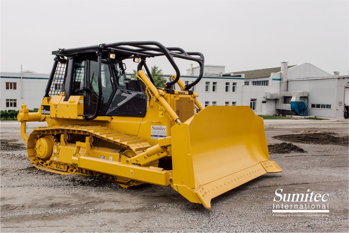 Гусеничный бульдозер Komatsu D85ESS-2A