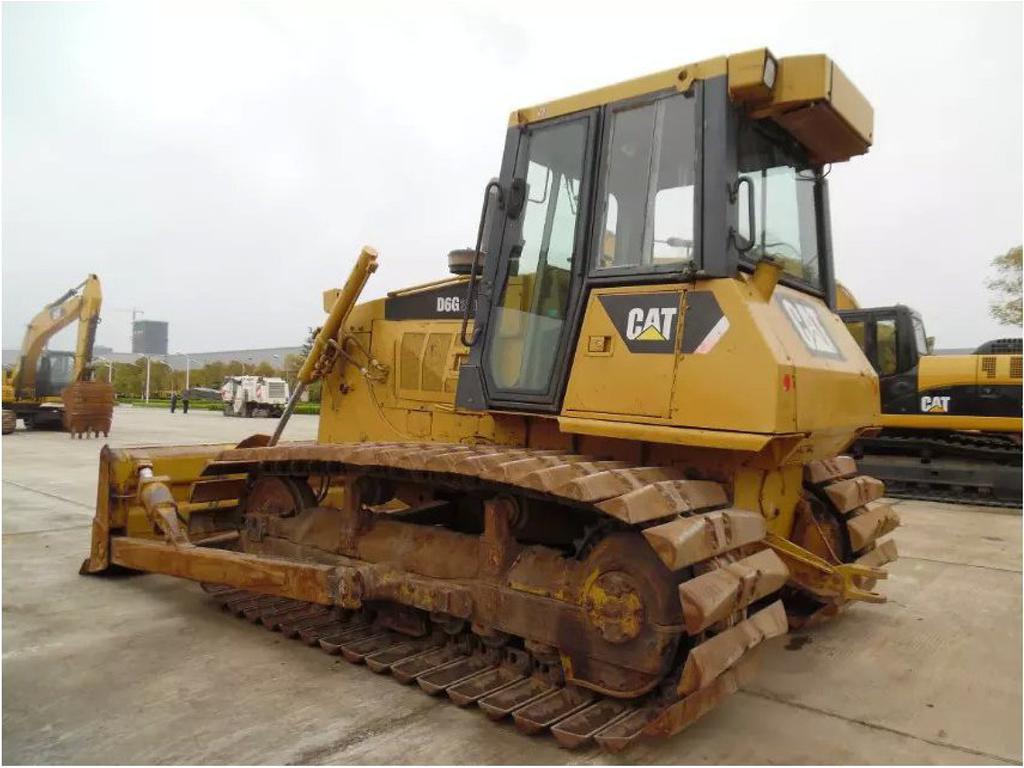 Гусеничный бульдозер Caterpillar D6G