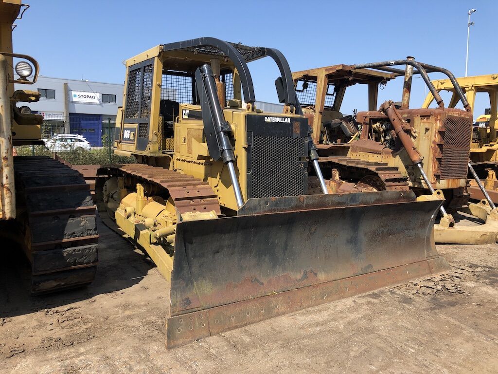 Гусеничный бульдозер Caterpillar D6G