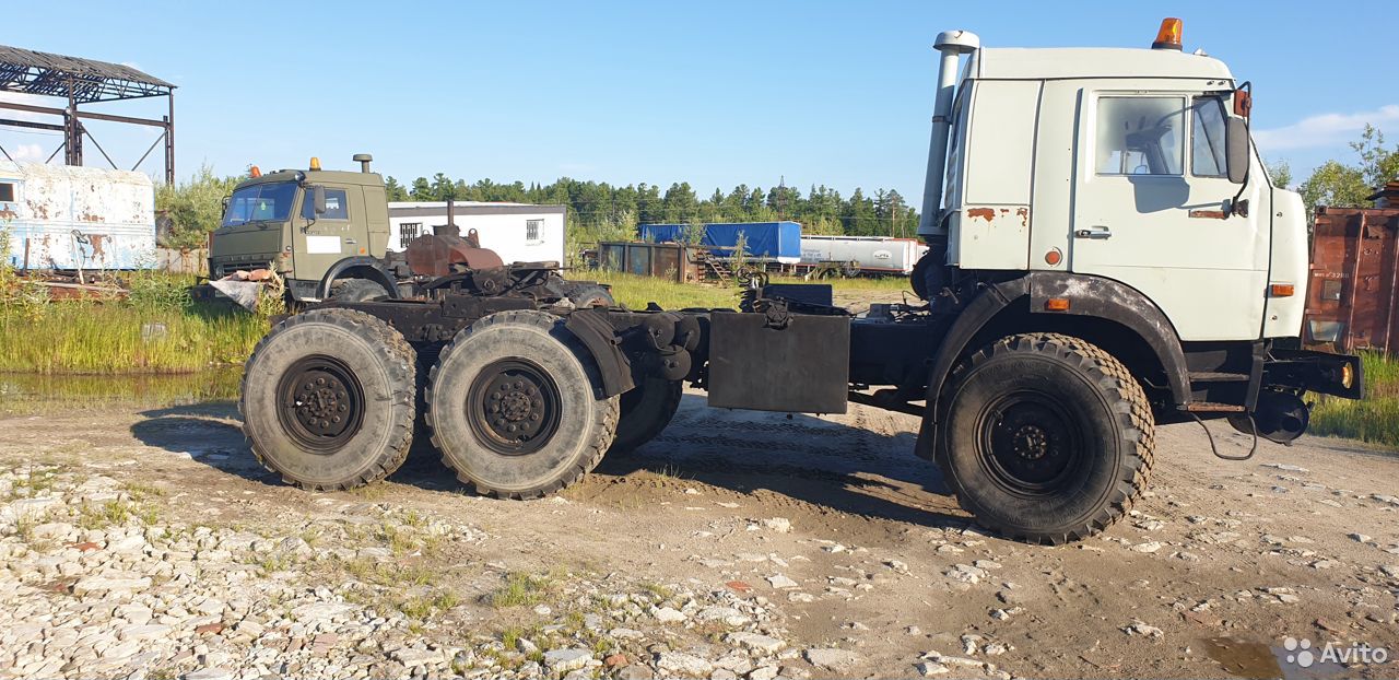 Седельный тягач Камаз 44108