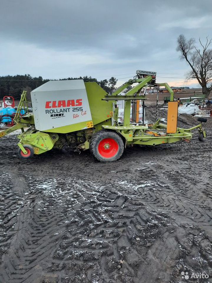 Пресс-подборщик Claas Rollant 255 RC с обмотчиком