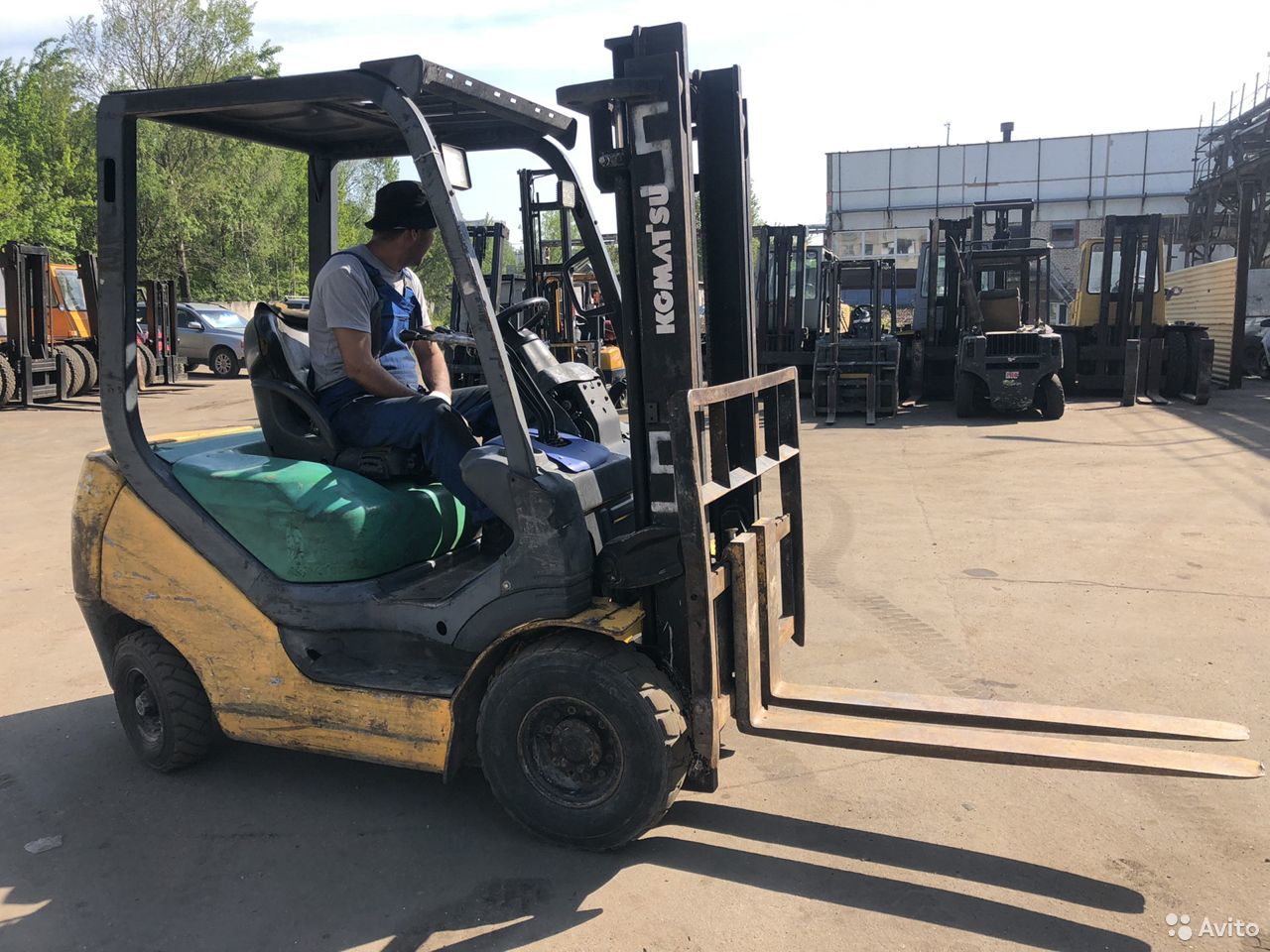 Вилочный погрузчик Komatsu