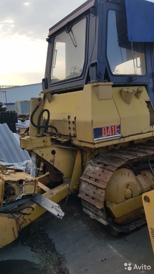 Гусеничный бульдозер Komatsu D41E-3
