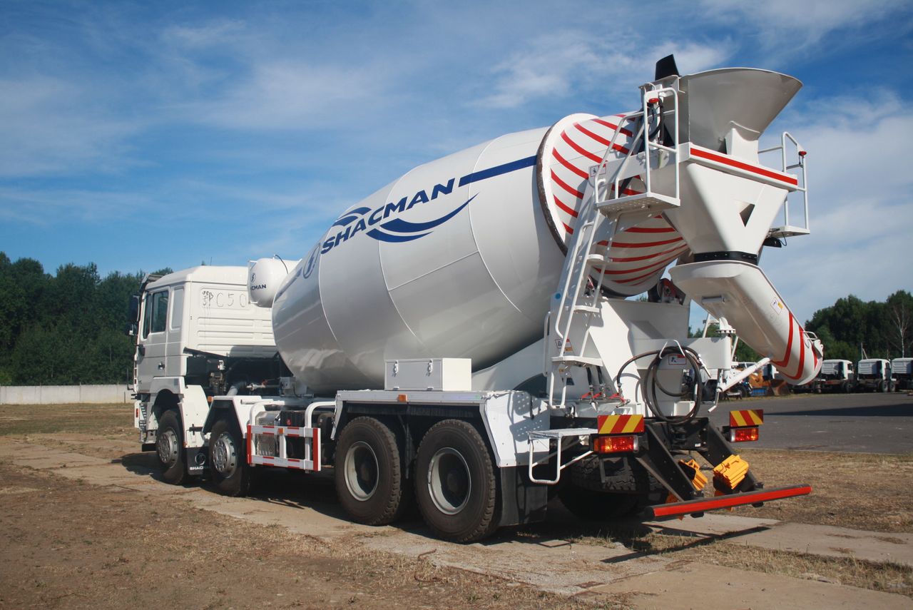 Автобетоносмеситель SHACMAN (Shaanxi) SX5318GJBDT326