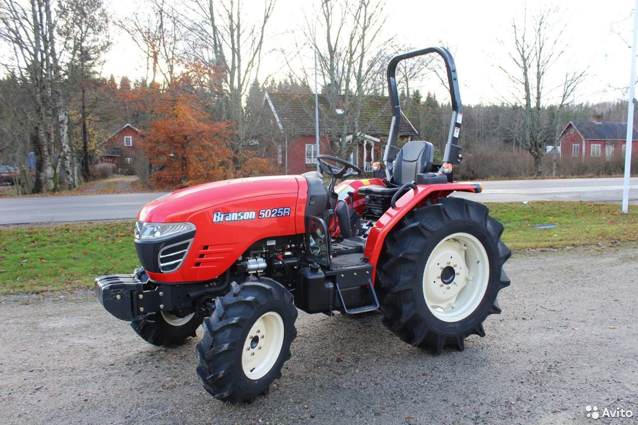 Мини-трактор Branson 5025R