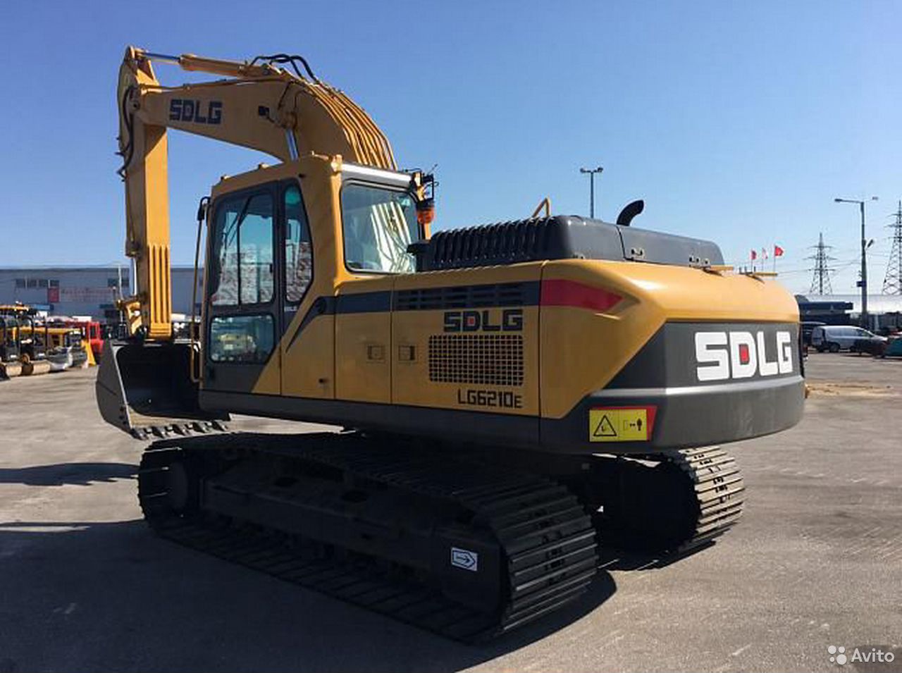 Гусеничный экскаватор SDLG E6210F