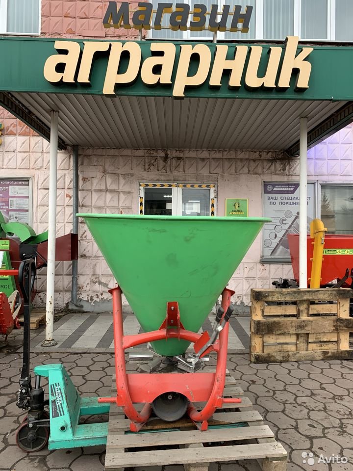 Разбрасыватель удобрений Strumyk 500 л.