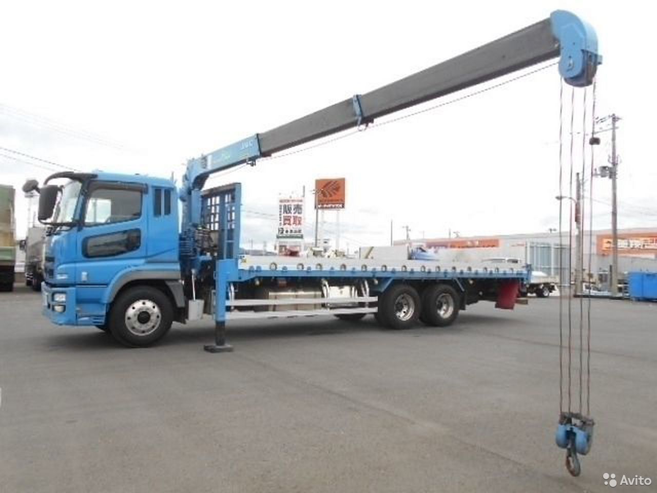 Бортовой грузовик с КМУ Mitsubishi Fuso Super Great
