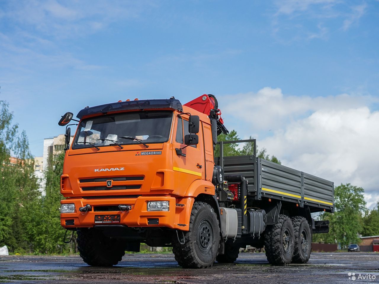 Бортовой грузовик с КМУ КамАЗ 43118 с КМУ Palfinger PK 23500