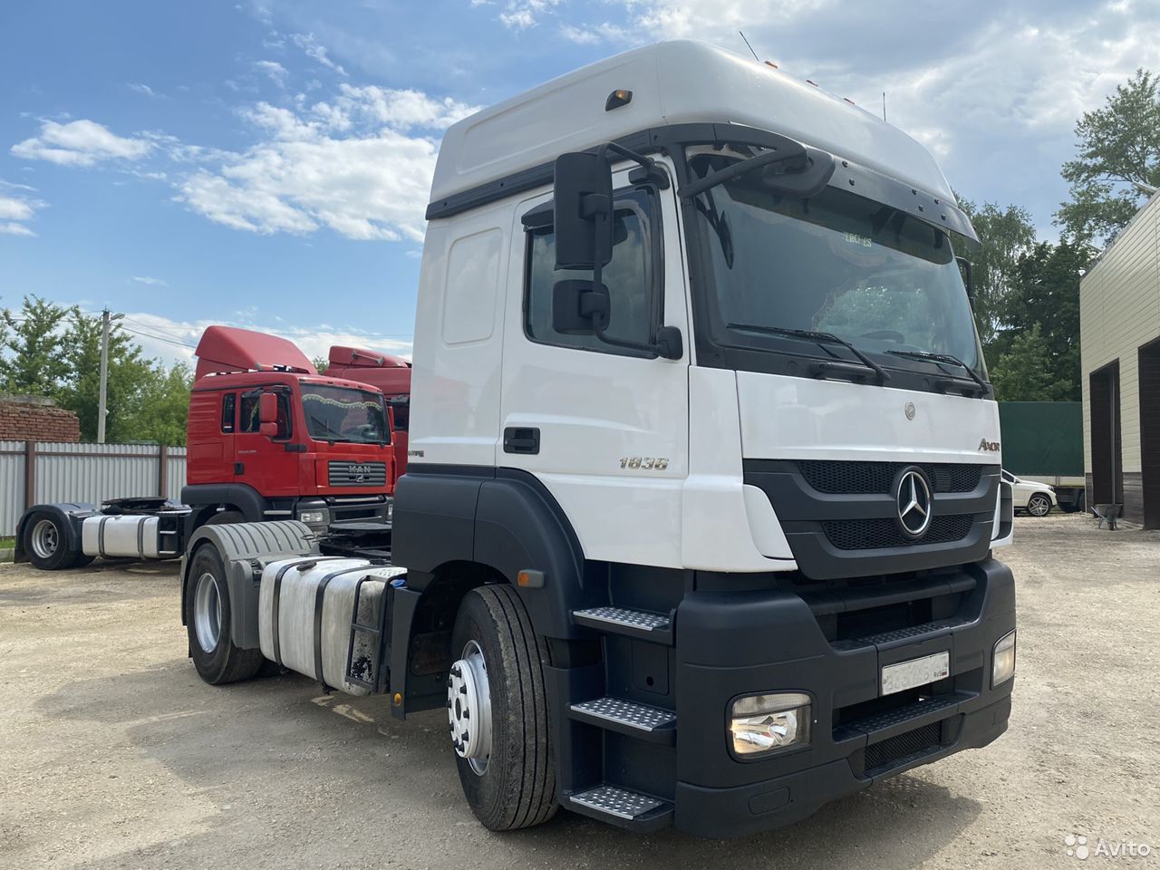 Седельный тягач Mercedes-Benz Axor 1836 евро-5