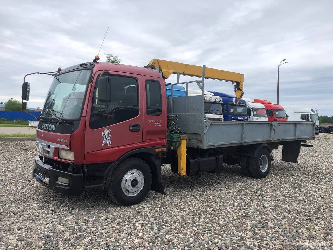 Бортовой грузовик с КМУ FOTON Auman