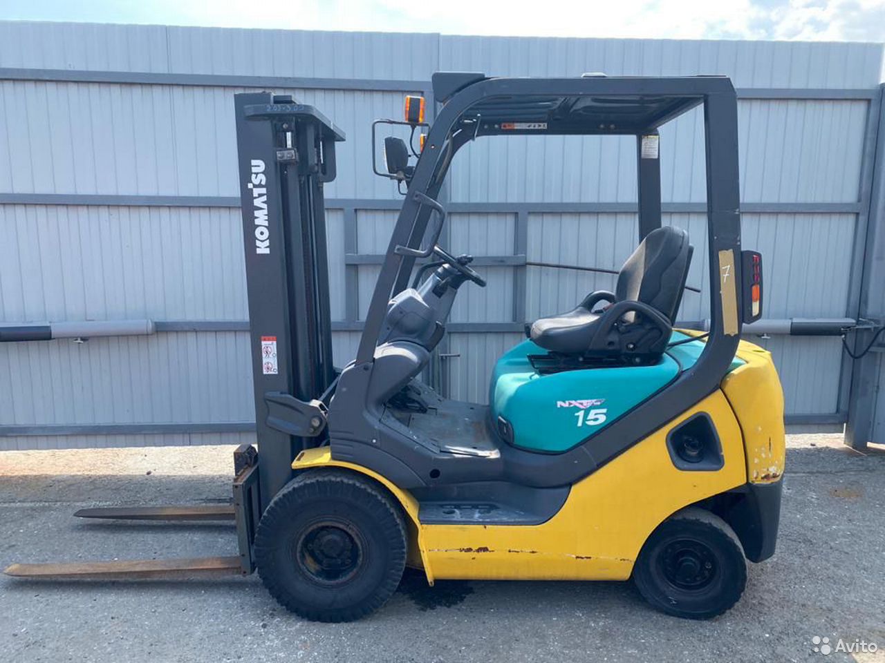 Вилочный погрузчик Komatsu FG15T-20