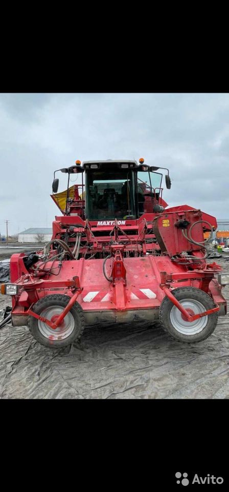Свеклоуборочный комбайн Grimme Maxtron II 620