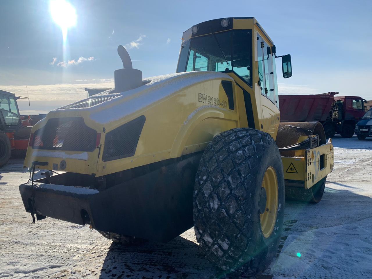 Грунтовый каток Bomag BW213 D-40
