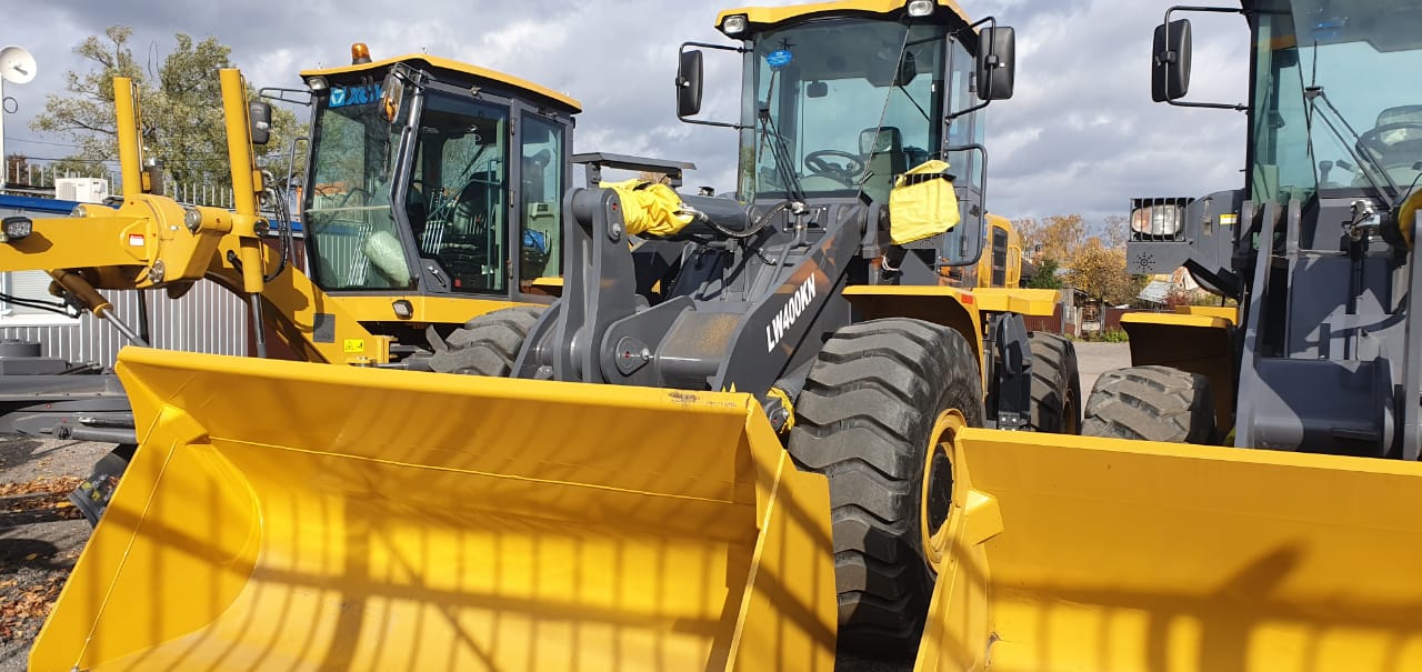 Фронтальный погрузчик XCMG LW400KN
