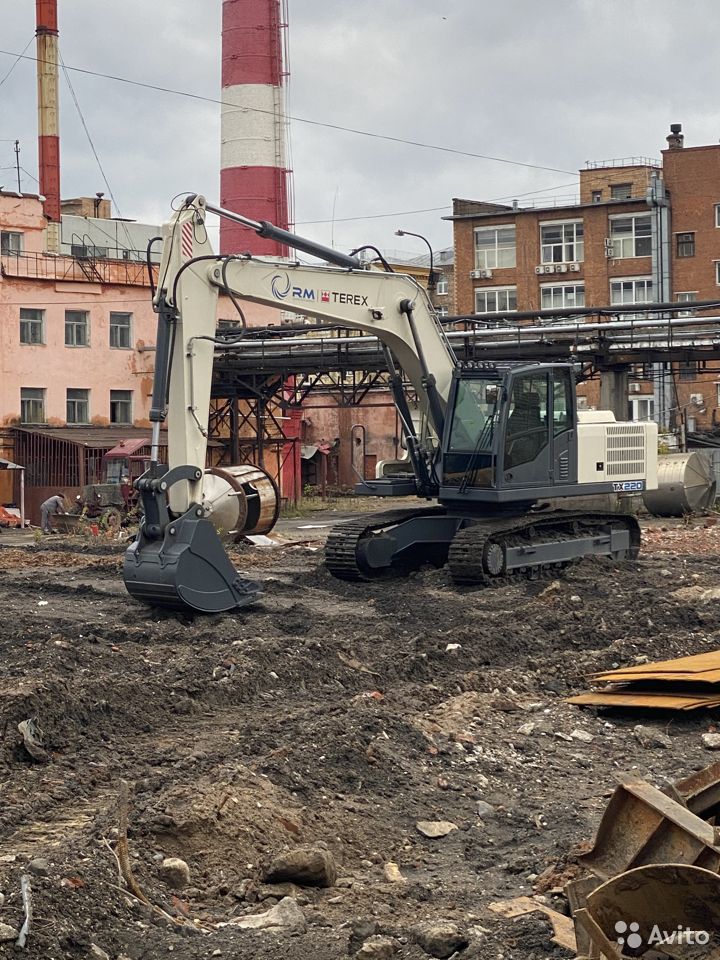 Гусеничный экскаватор Terex