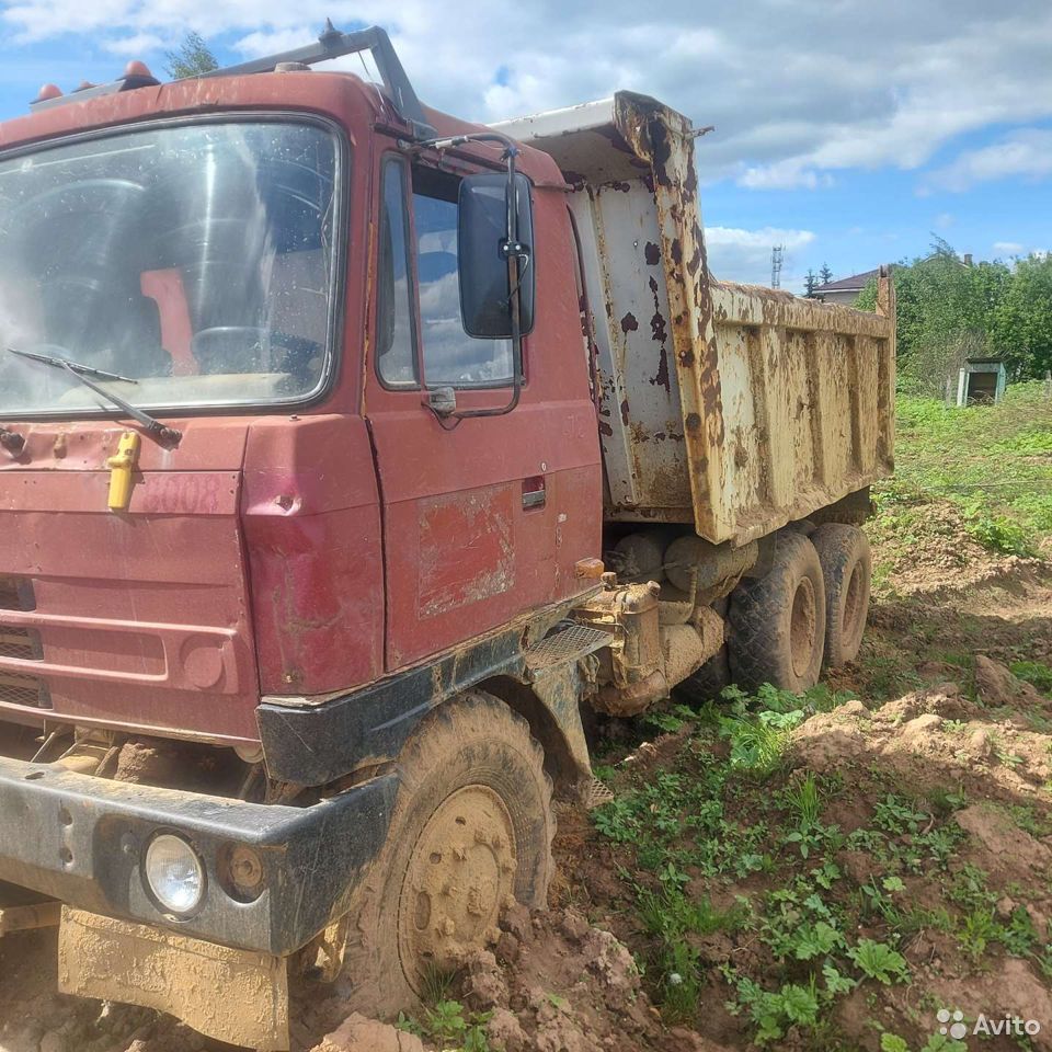 Самосвал Tatra 815