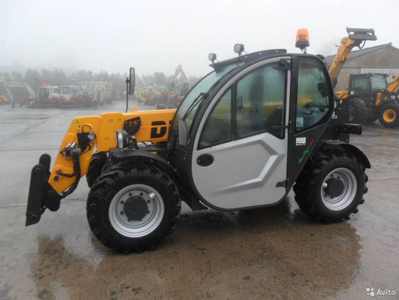 Телескопический погрузчик Dieci Apollo 25.6